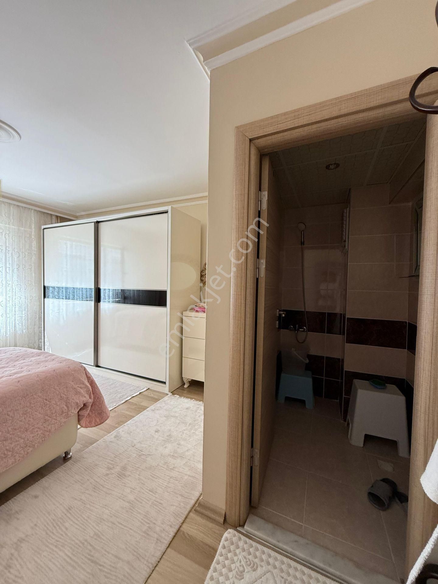 Bağcı Cad. Paraleli Ebeveyn Banyolu Çift Balkonlu 140 M2 - Görsel 18