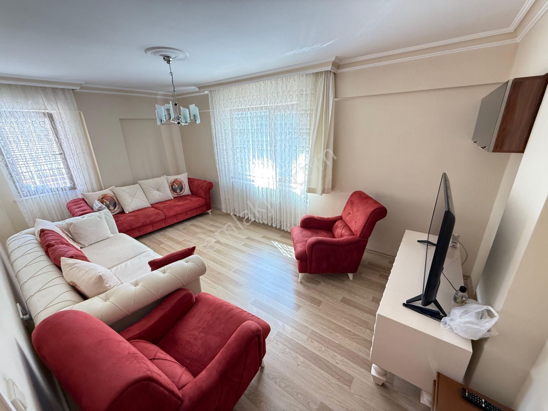 Bağcı Cad. Paraleli Ebeveyn Banyolu Çift Balkonlu 140 M2 - Görsel 10