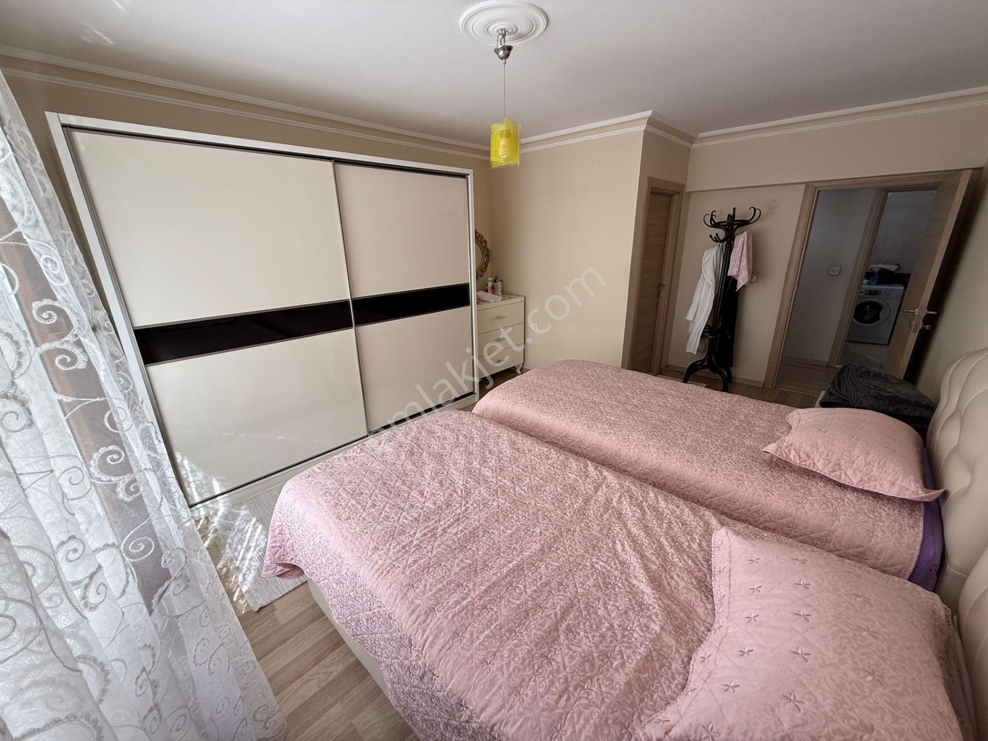 Bağcı Cad. Paraleli Ebeveyn Banyolu Çift Balkonlu 140 M2 - Görsel 16