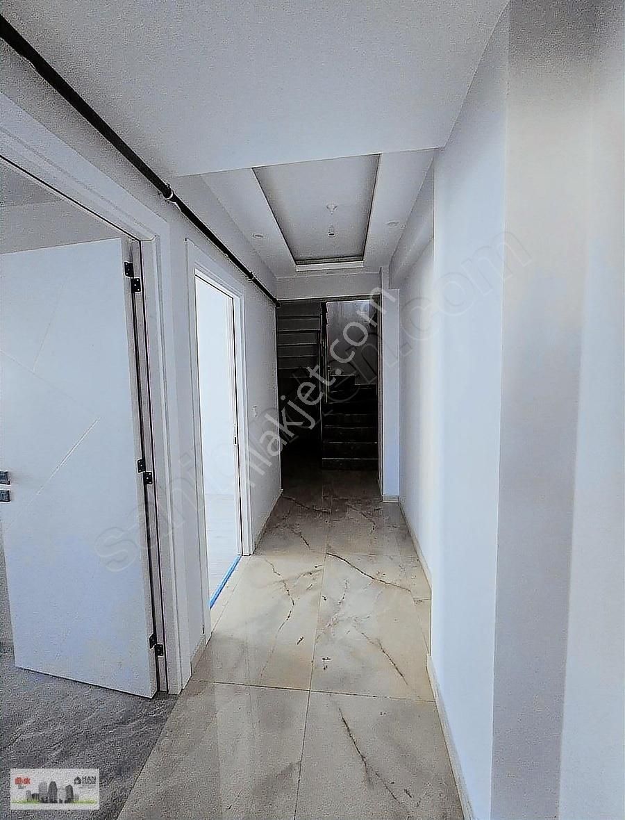 Han Emlak'tan Kepez'de Deniz Manzaralı Satılık 3+1 Dubleks Daire - Görsel 2