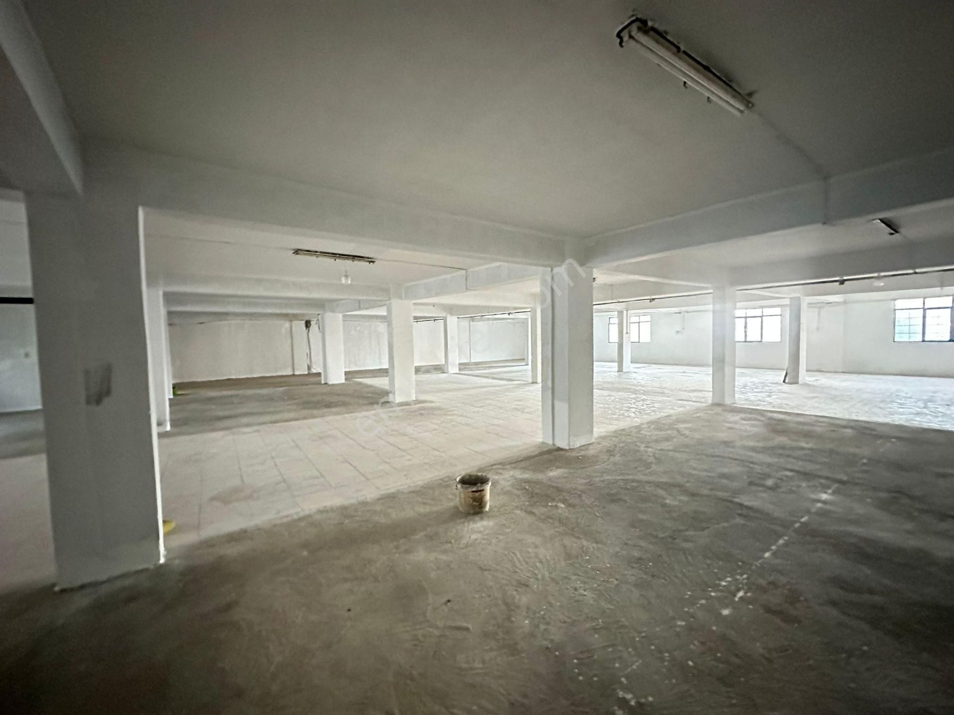 2tır+1kamyon Aynıanda İndirbindir Yapılan 2 Cephe 2850m İşyeri - Görsel 31