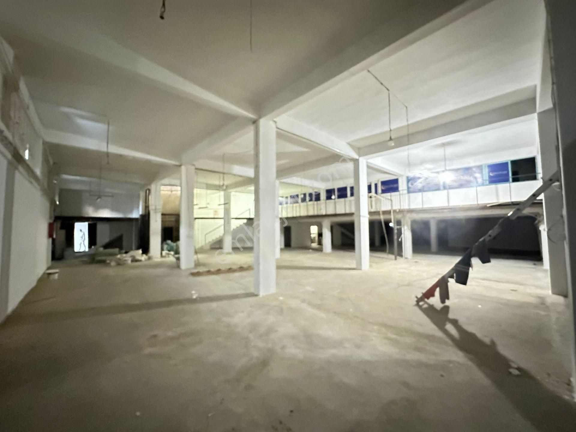 2tır+1kamyon Aynıanda İndirbindir Yapılan 2 Cephe 2850m İşyeri - Görsel 16