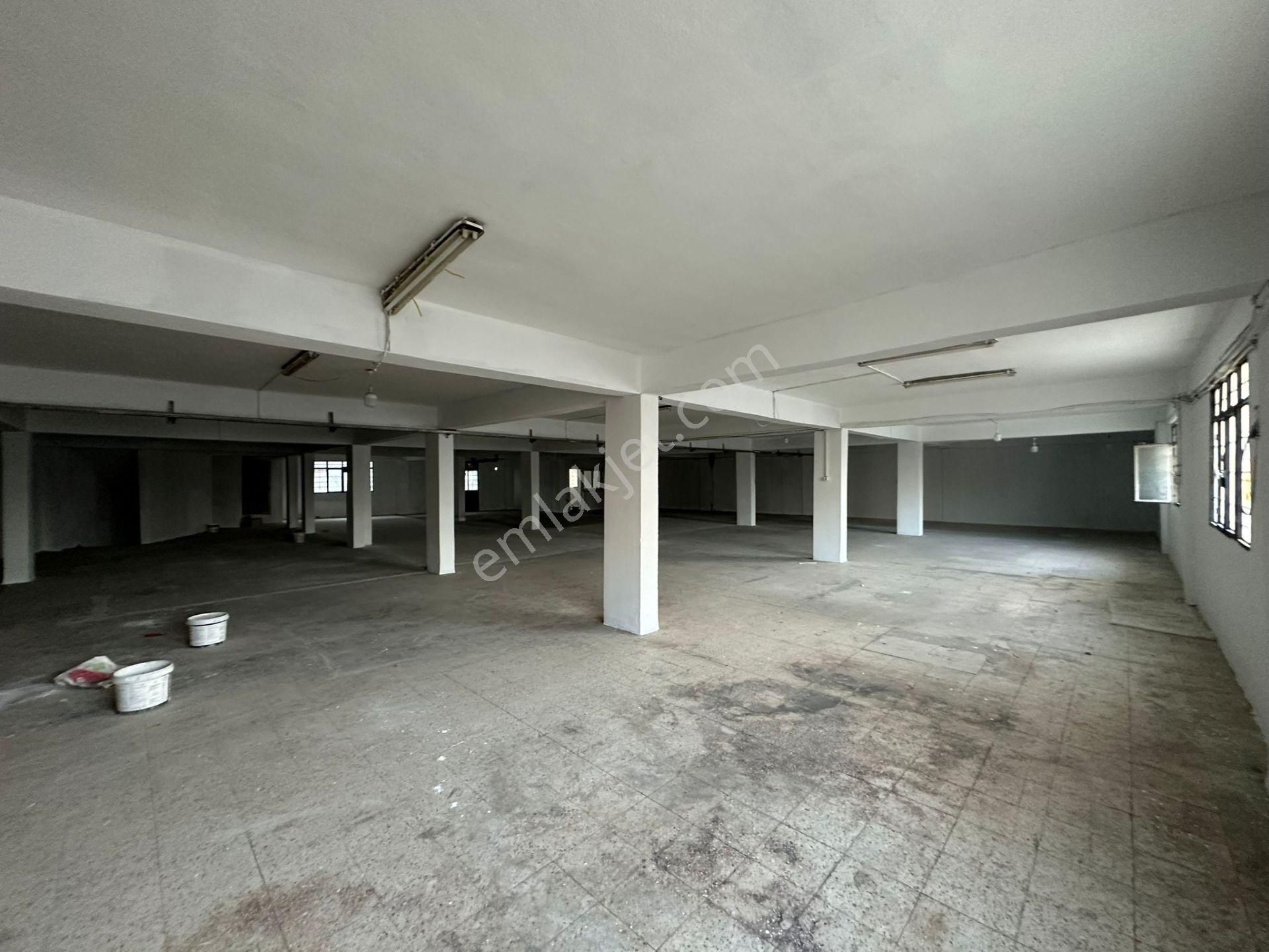 2tır+1kamyon Aynıanda İndirbindir Yapılan 2 Cephe 2850m İşyeri - Görsel 28