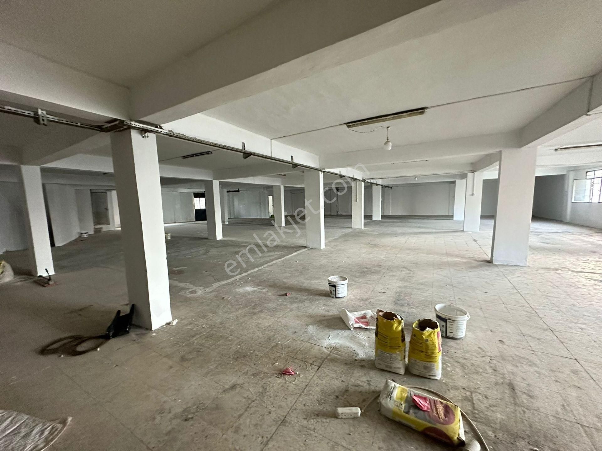 2tır+1kamyon Aynıanda İndirbindir Yapılan 2 Cephe 2850m İşyeri - Görsel 25