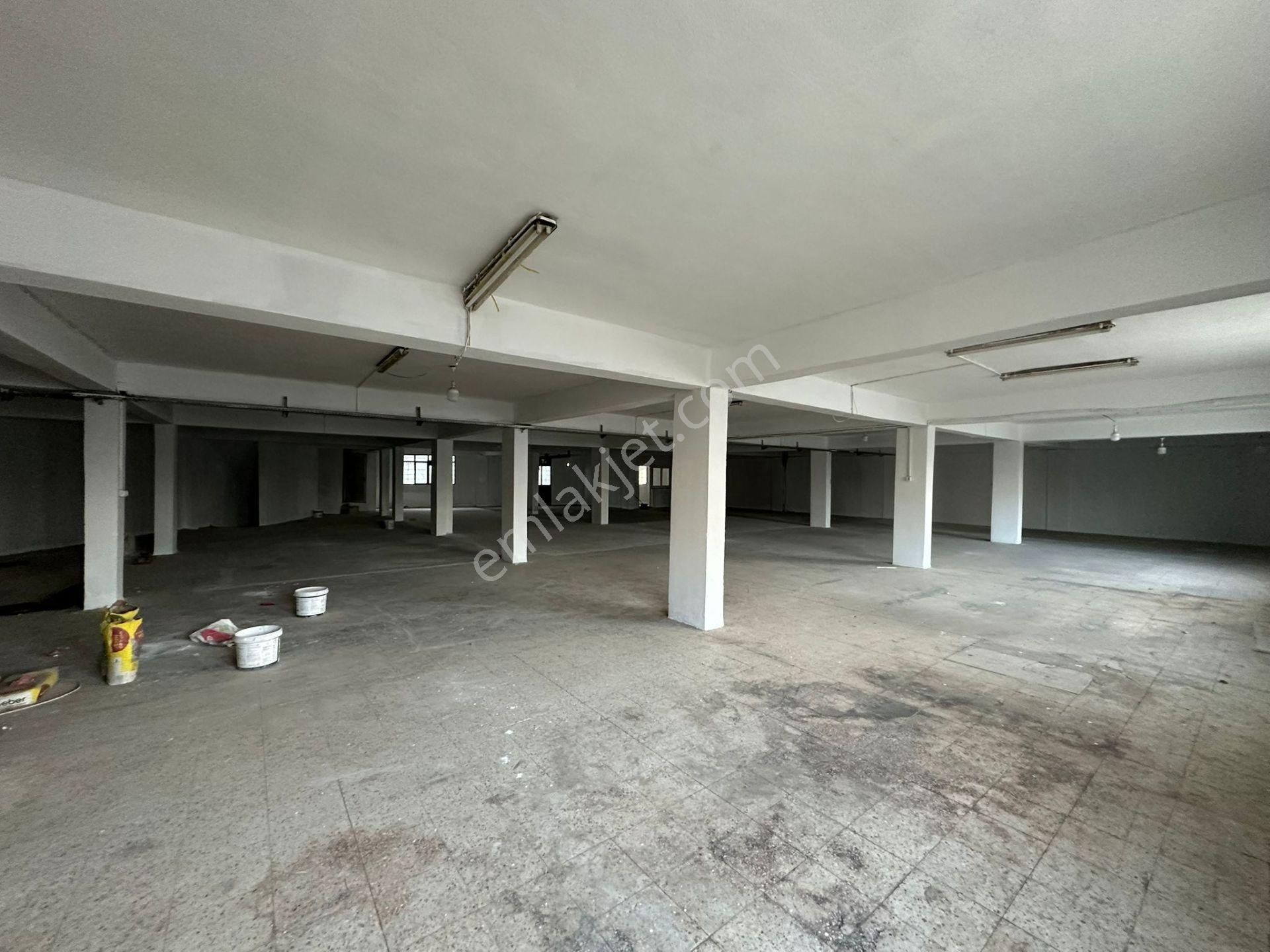 2tır+1kamyon Aynıanda İndirbindir Yapılan 2 Cephe 2850m İşyeri - Görsel 27