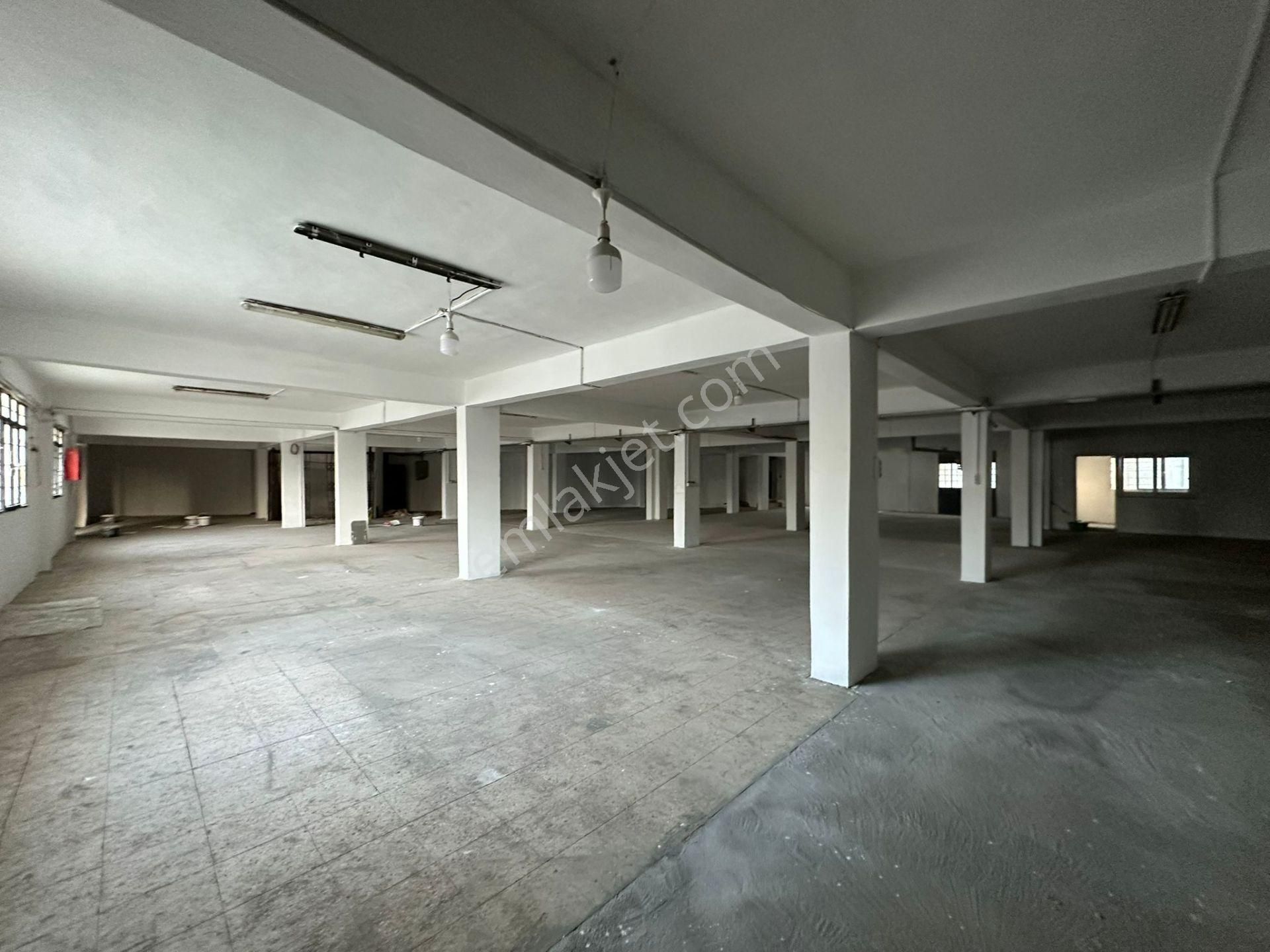 2tır+1kamyon Aynıanda İndirbindir Yapılan 2 Cephe 2850m İşyeri - Görsel 29