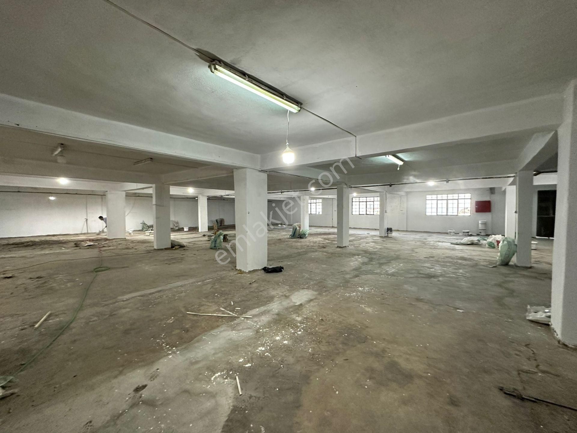 2tır+1kamyon Aynıanda İndirbindir Yapılan 2 Cephe 2850m İşyeri - Görsel 35