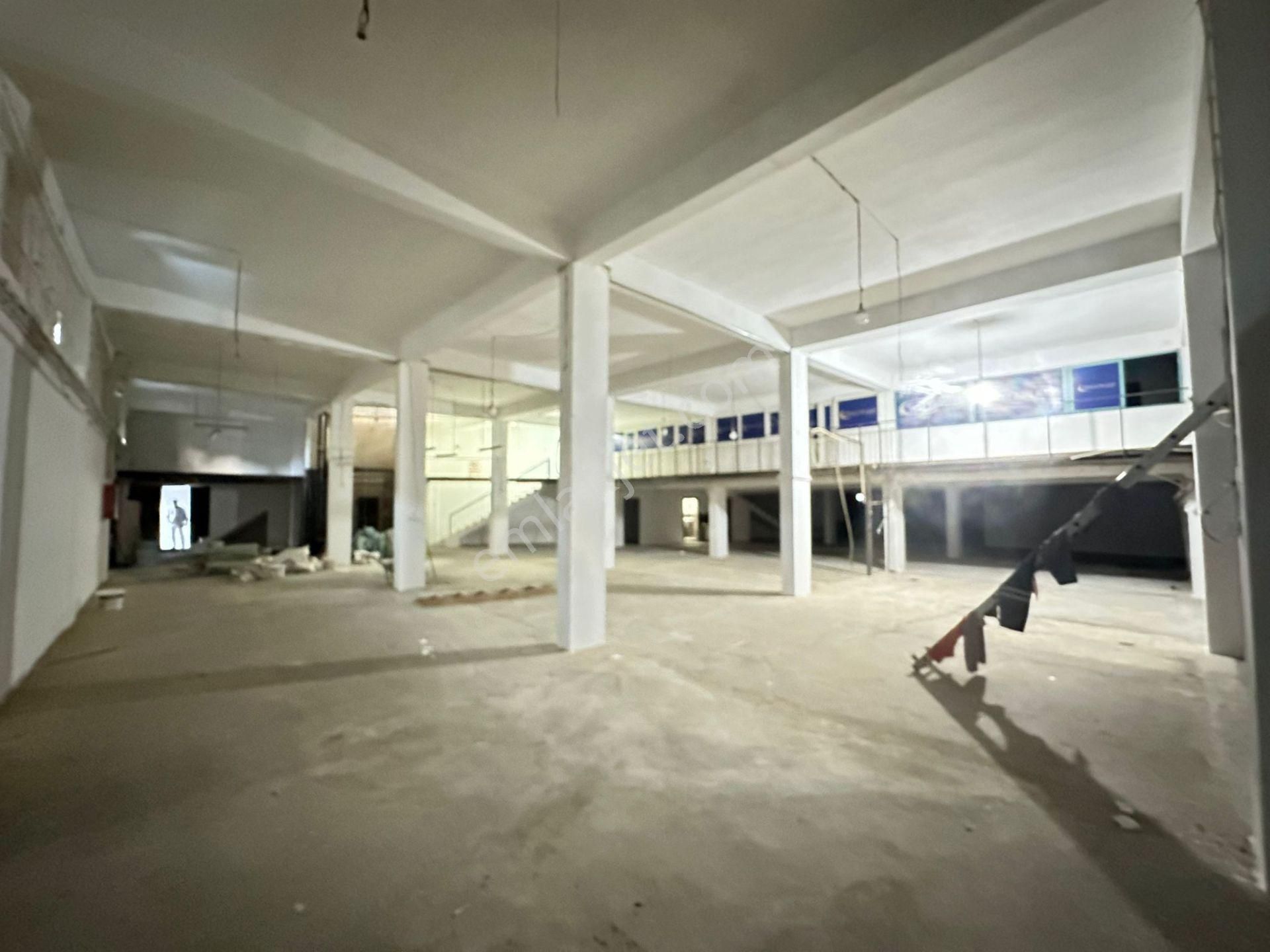 2tır+1kamyon Aynıanda İndirbindir Yapılan 2 Cephe 2850m İşyeri - Görsel 15