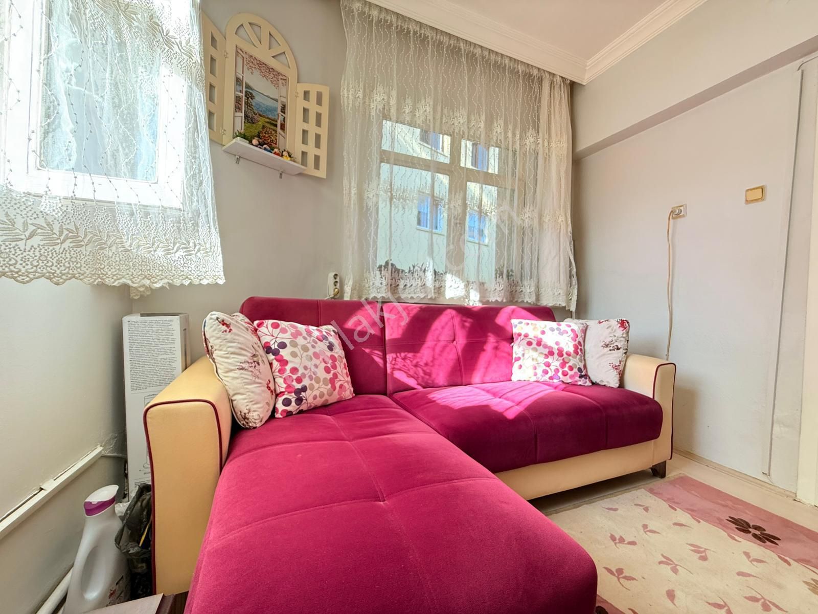 Bağlarbaşı'nda Cadde Üzeri 3+1 Daire! - Görsel 5