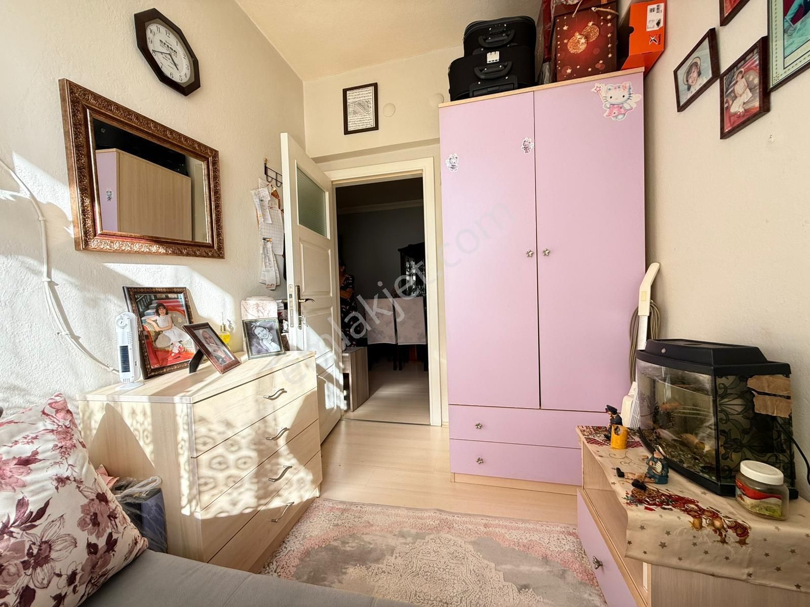 Bağlarbaşı'nda Cadde Üzeri 3+1 Daire! - Görsel 9