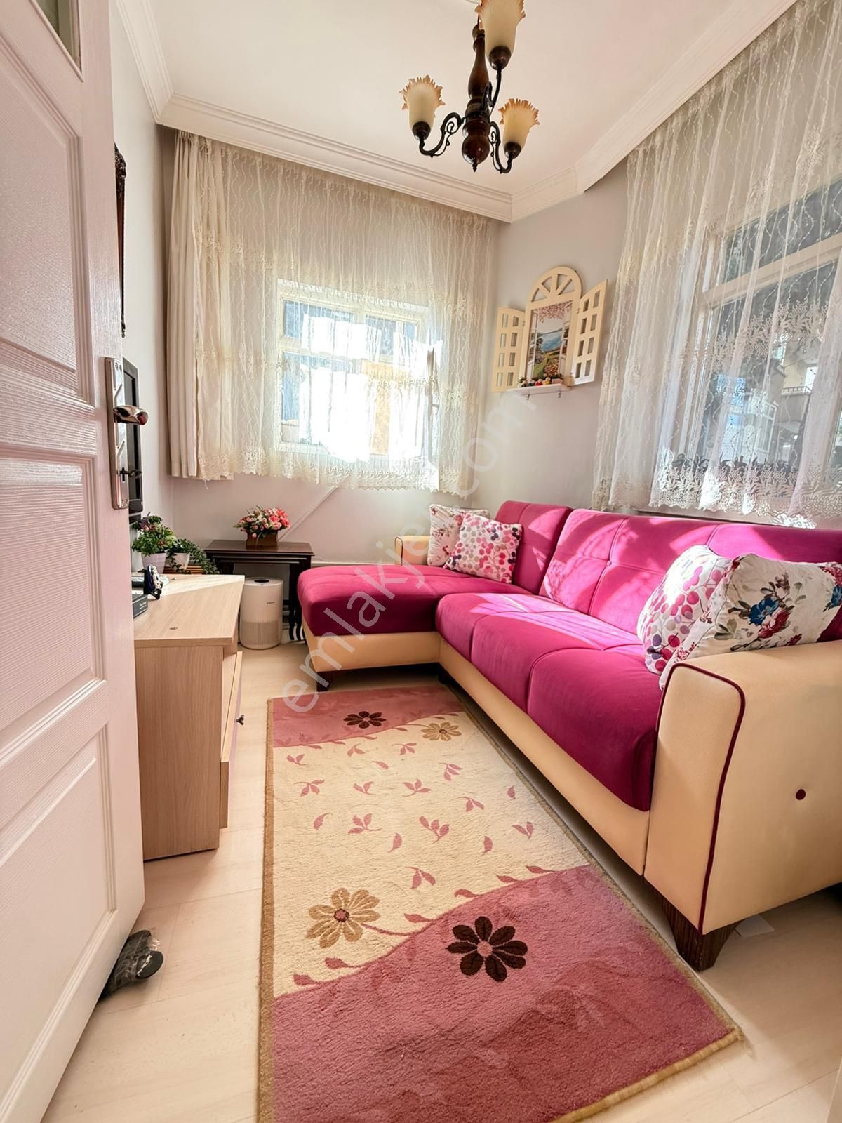 Bağlarbaşı'nda Cadde Üzeri 3+1 Daire! - Görsel 6