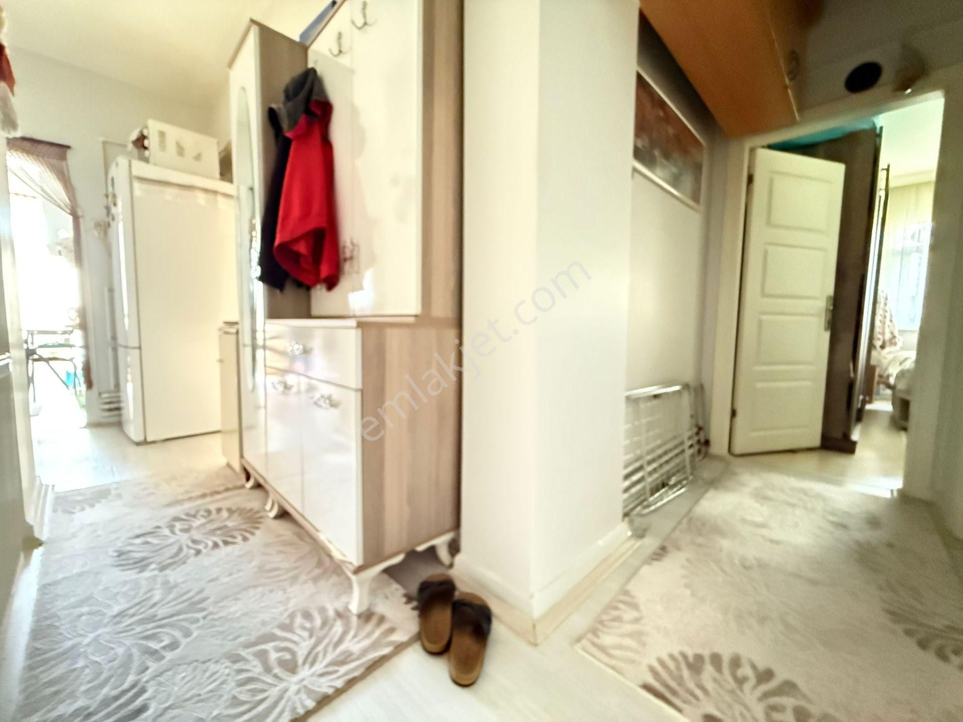 Bağlarbaşı'nda Cadde Üzeri 3+1 Daire! - Görsel 16