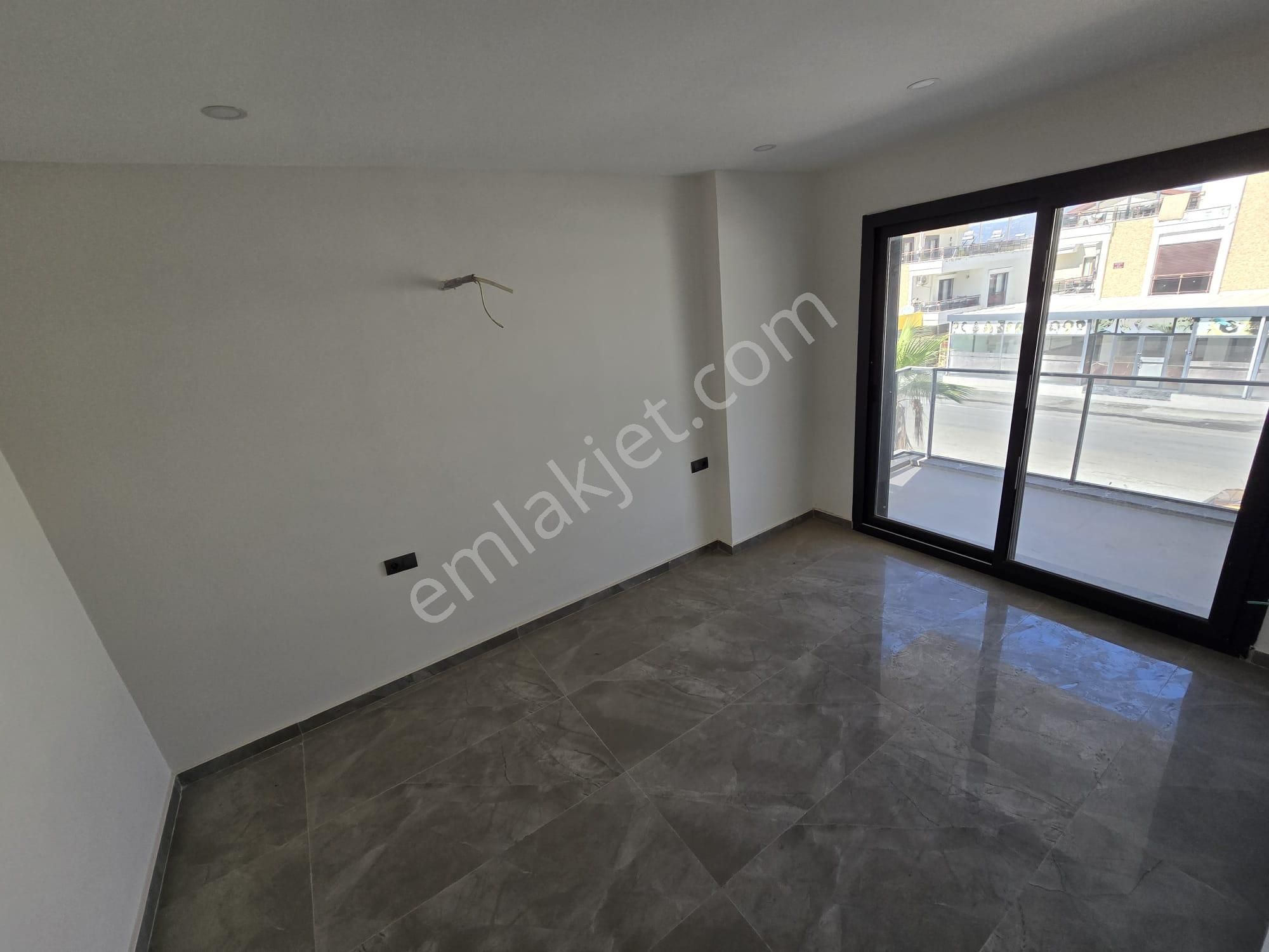 Akbükte Denize 100 Adım, Lüks 4+1 Yarı Akıllı, Sıfır Villa - Görsel 20