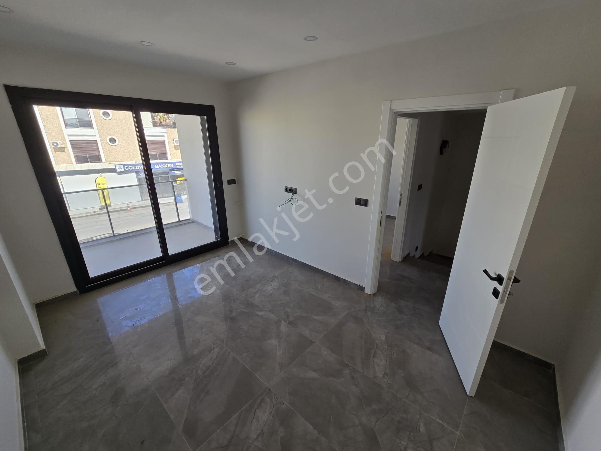 Akbükte Denize 100 Adım, Lüks 4+1 Yarı Akıllı, Sıfır Villa - Görsel 19