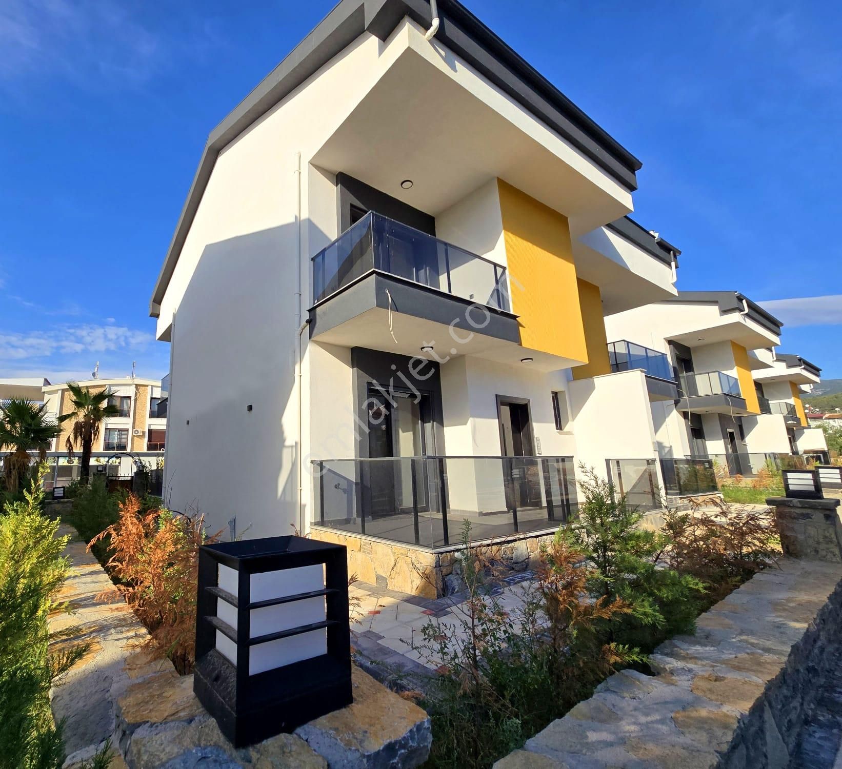 Akbükte Denize 100 Adım, Lüks 4+1 Yarı Akıllı, Sıfır Villa