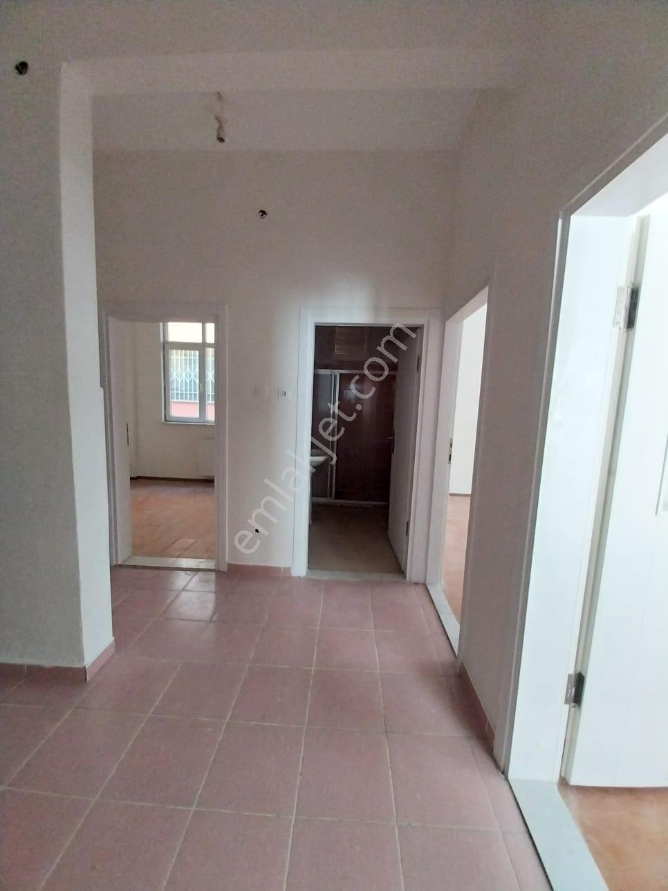 Kocaeli Gölcük Kavaklı Mahallesi Kiralık 2+1 Daire - Görsel 2