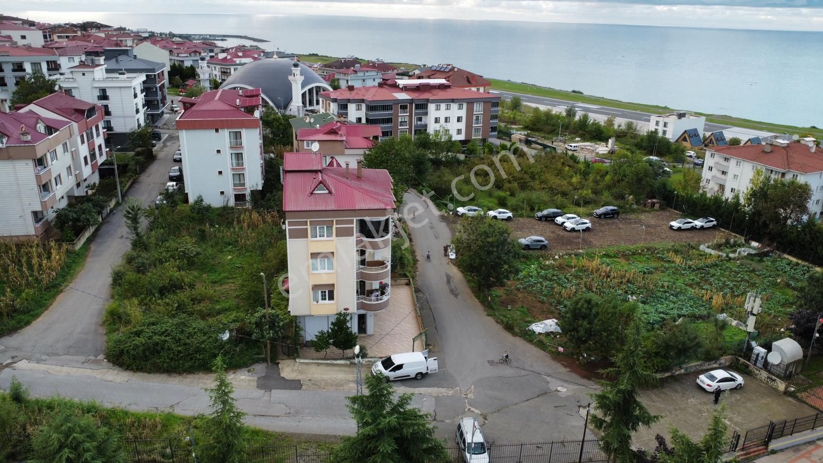 Trabzon Pelitli'de Satılık Ticari İmarlı Arsa - Görsel 8