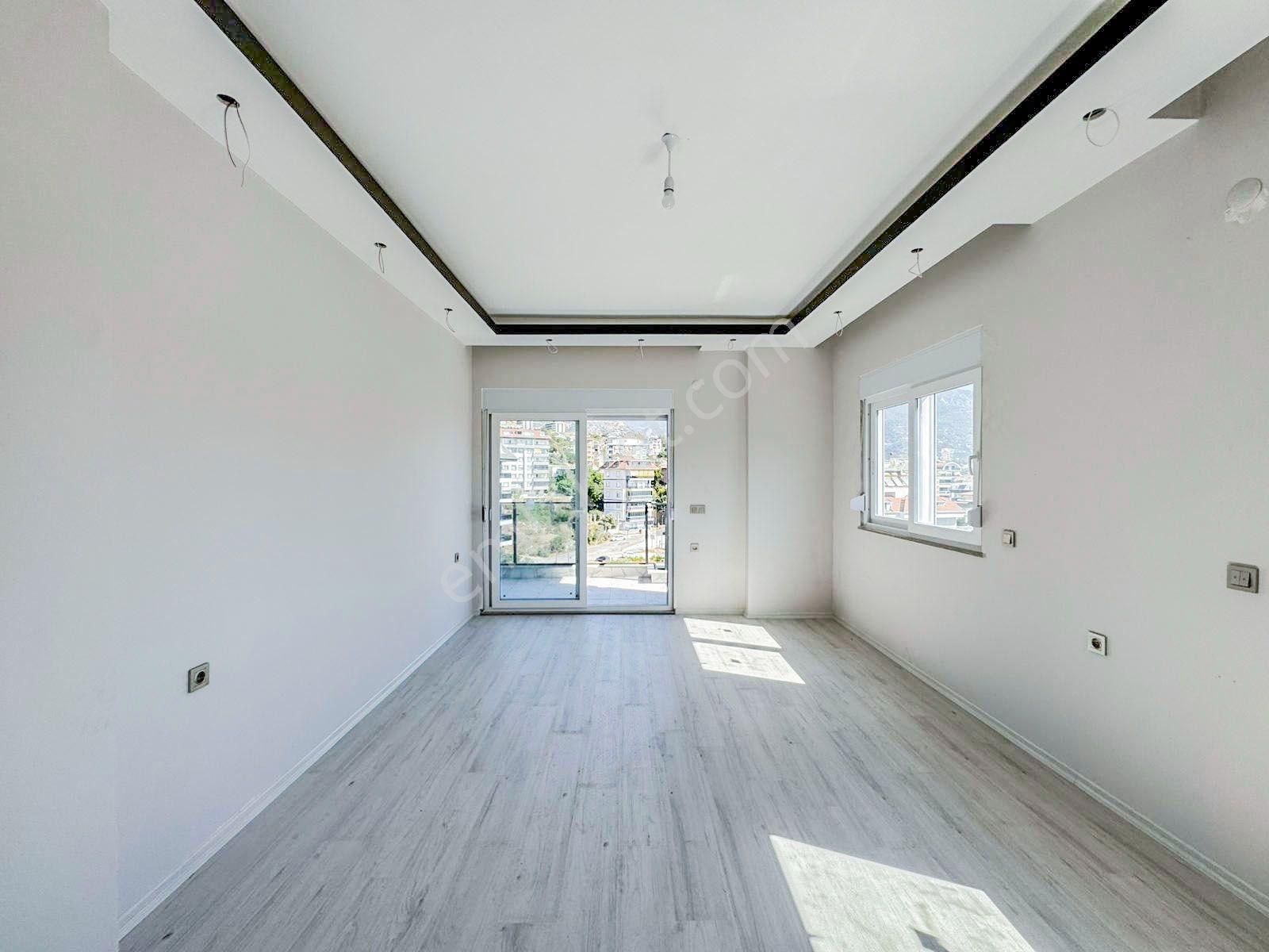 Alanya Çıplaklı'da Satılık Sıfır 3+1 Amerikan Mutfak Daire - Görsel 4