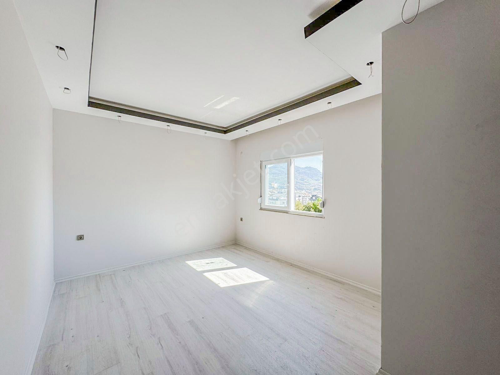 Alanya Çıplaklı'da Satılık Sıfır 3+1 Amerikan Mutfak Daire - Görsel 24