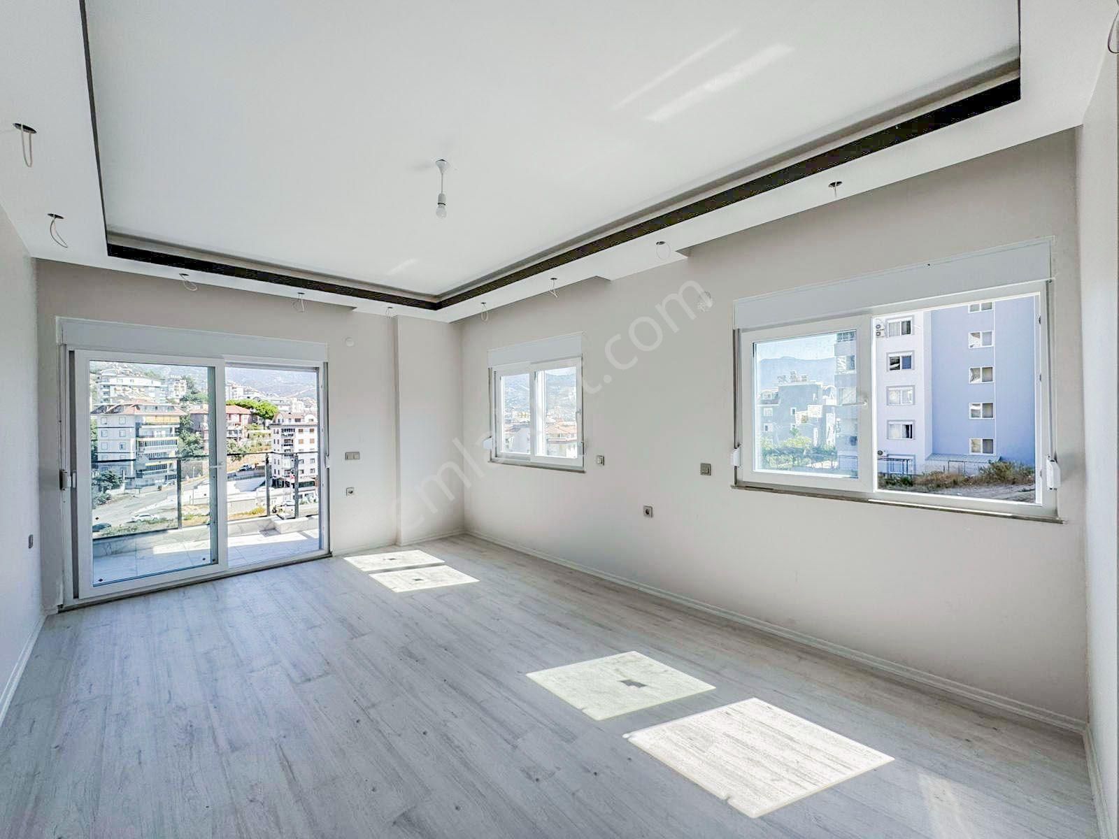 Alanya Çıplaklı'da Satılık Sıfır 3+1 Amerikan Mutfak Daire - Görsel 3