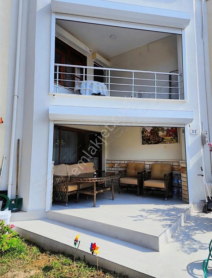 C21 Bal'dan Ayvalık Altınova'da Denizin Kıyısında Kiralık Villa - Görsel 8