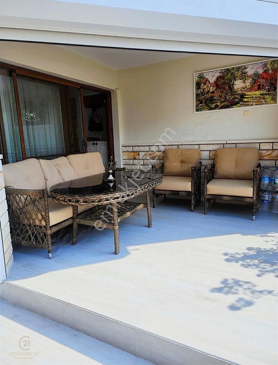 C21 Bal'dan Ayvalık Altınova'da Denizin Kıyısında Kiralık Villa - Görsel 21