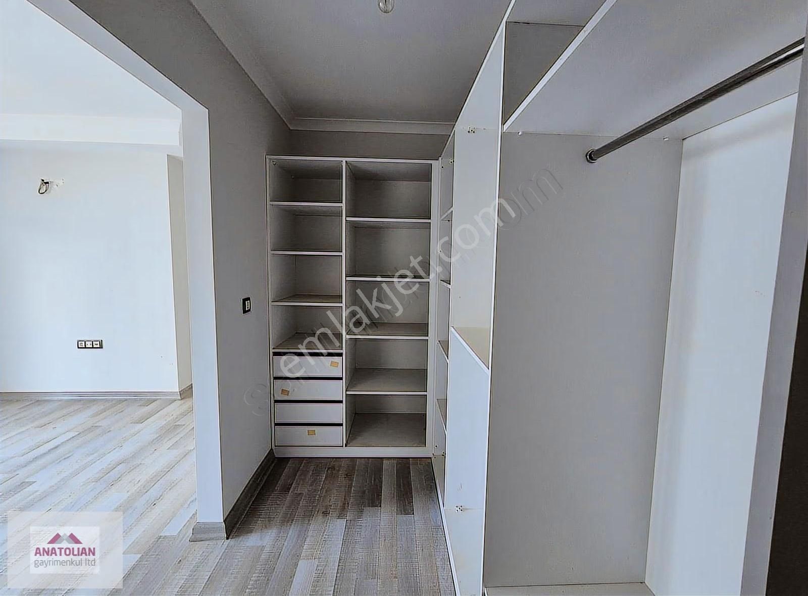 Antalya Mazıdağı Çankaya'da Full Deniz Manzaralı Arakat 3+1daire - Görsel 4