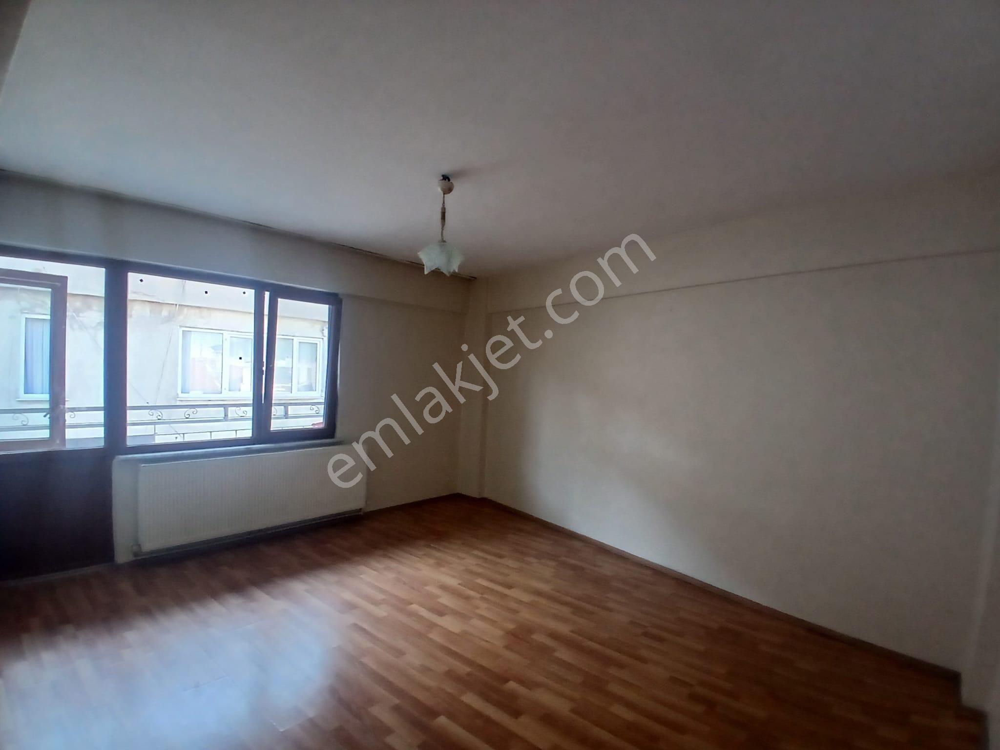 Gemlik Emlaktan Kiralık Derboyu Cadde Üzeri 2+1 - Görsel 17