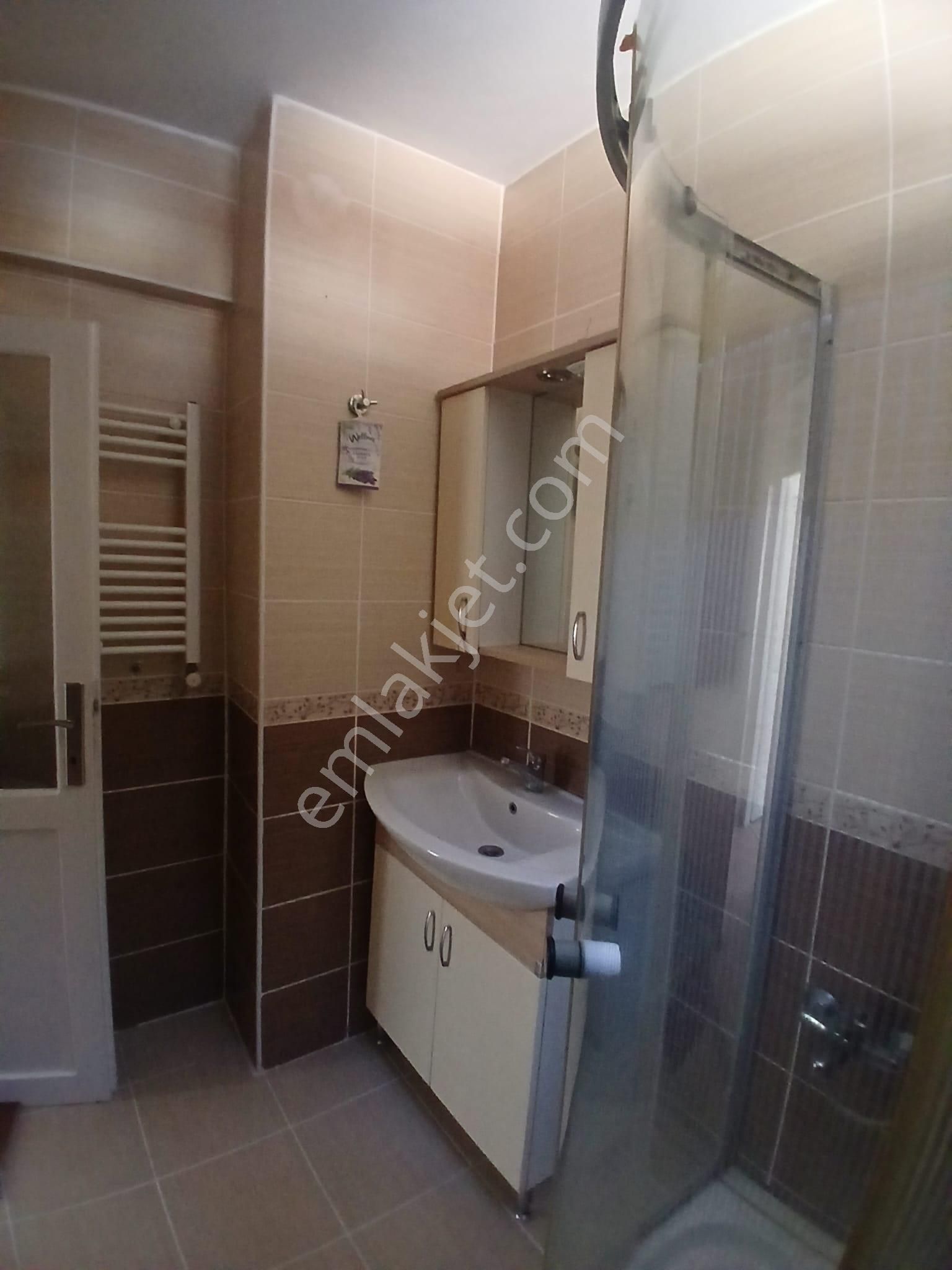 Gemlik Emlaktan Kiralık Derboyu Cadde Üzeri 2+1 - Görsel 31