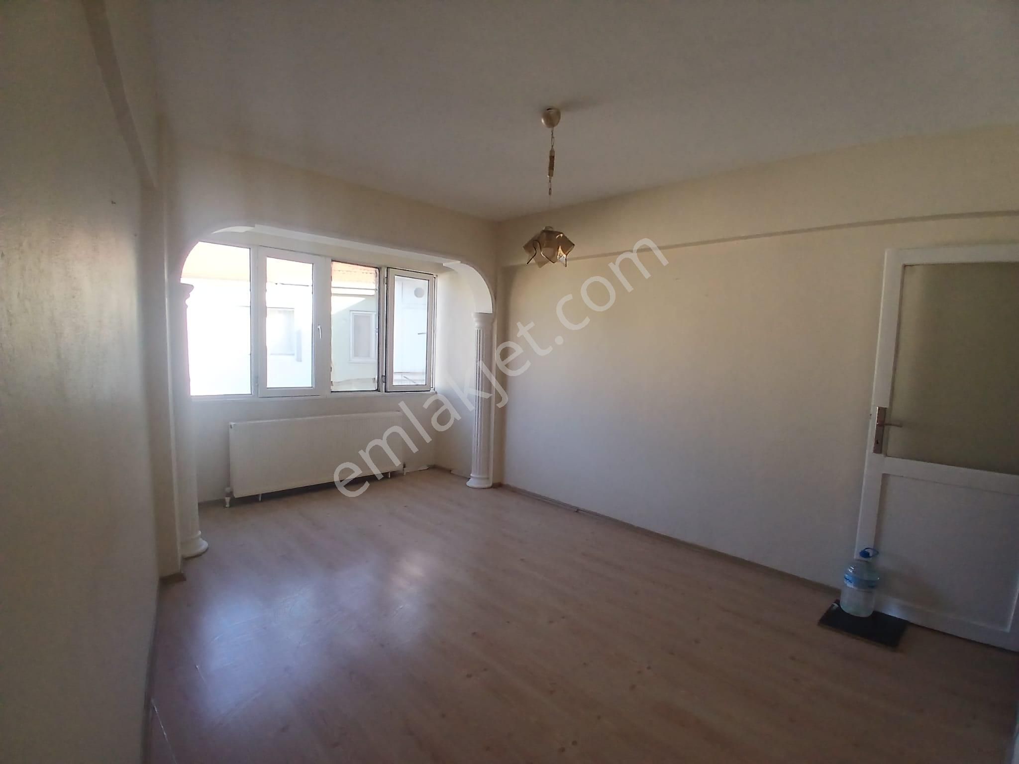 Gemlik Emlaktan Kiralık Derboyu Cadde Üzeri 2+1 - Görsel 18