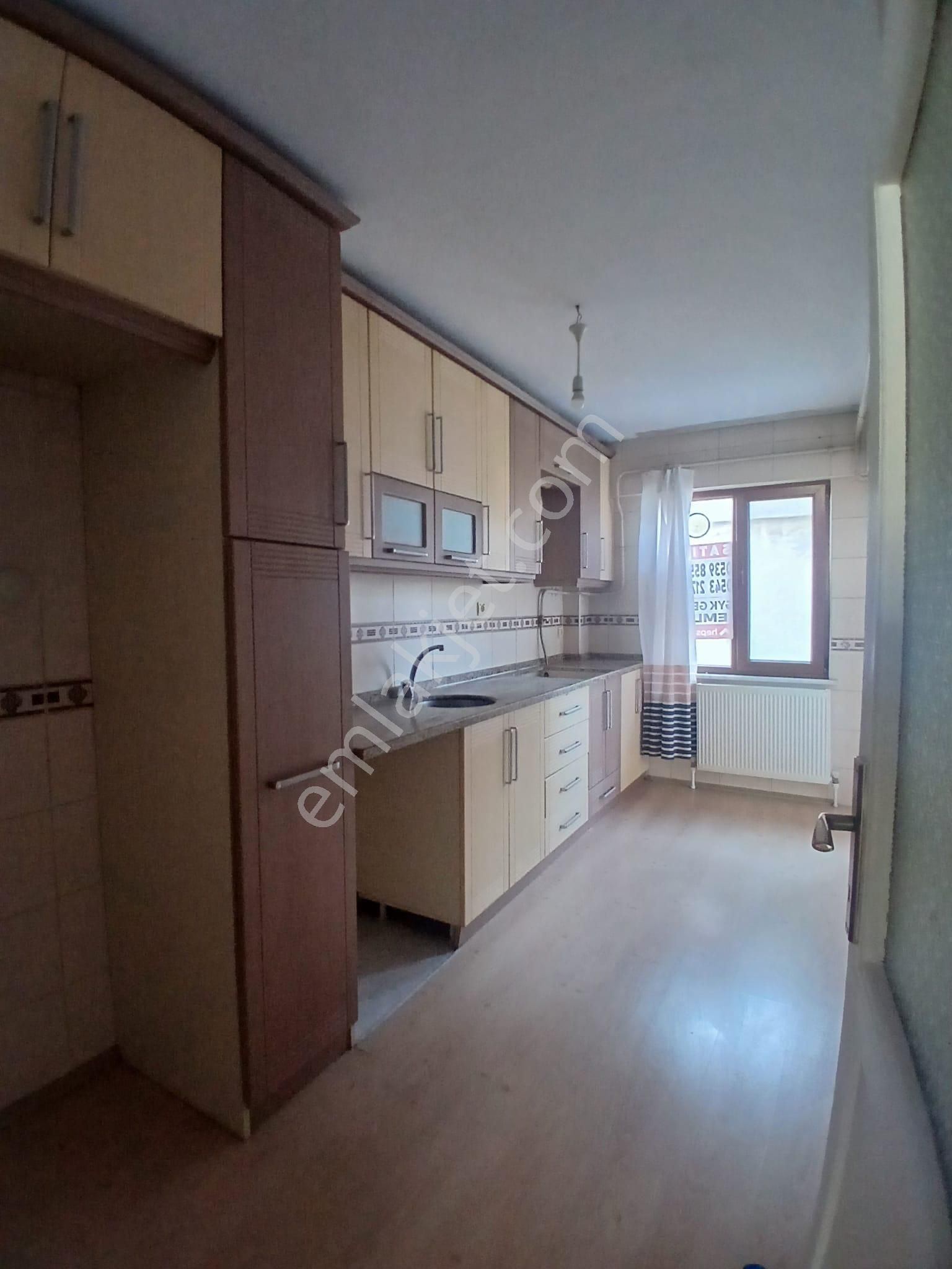 Gemlik Emlaktan Kiralık Derboyu Cadde Üzeri 2+1 - Görsel 5