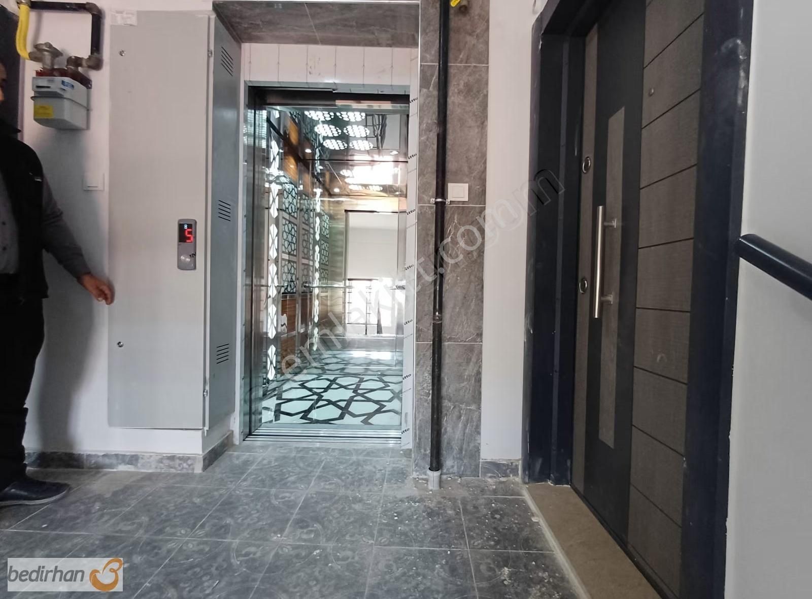 Bedirhan Emlak Tan K.ören Karşıyaka Da 3+1 Kat 5 Te Kombili - Görsel 27