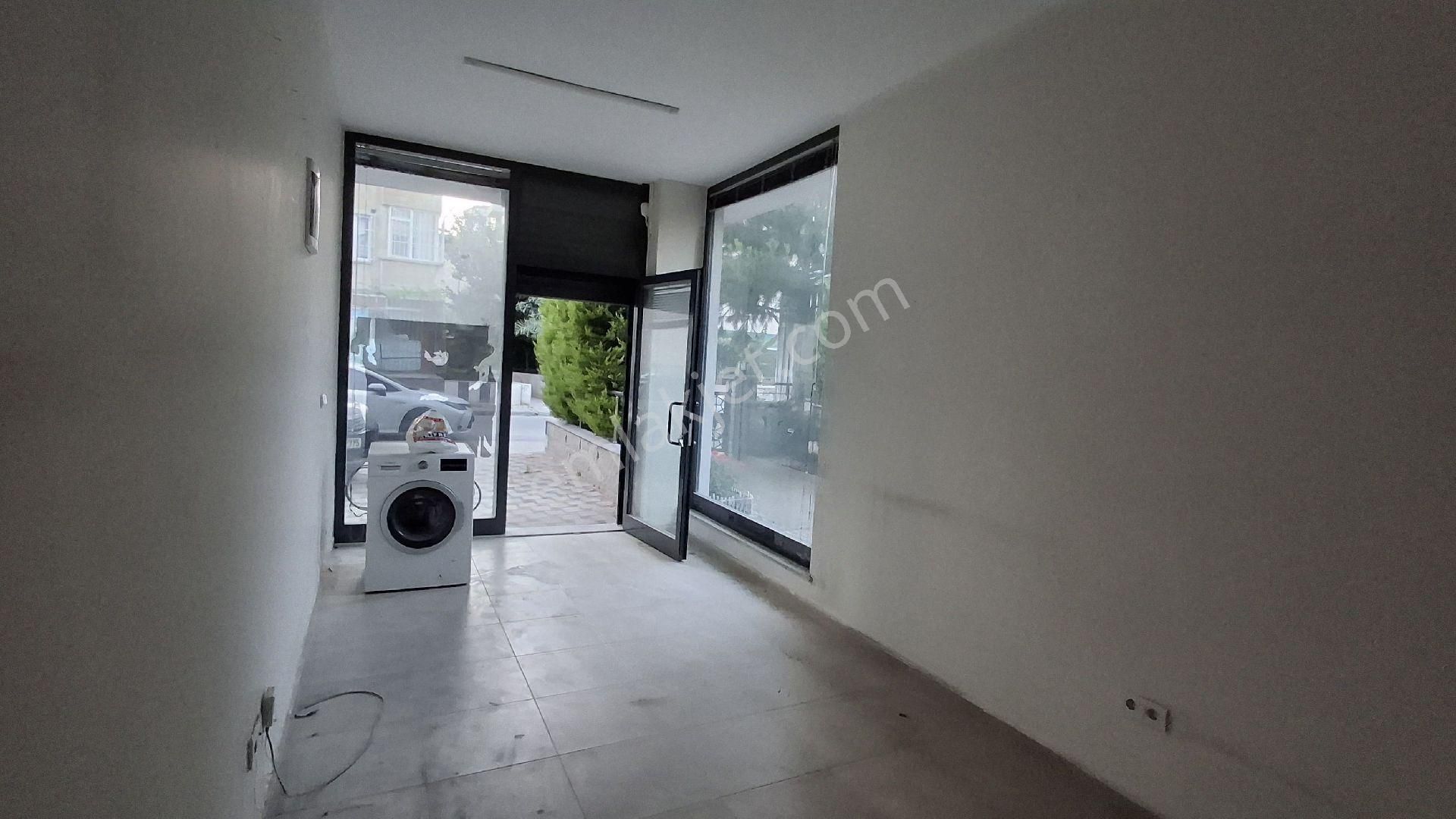 Maltepe Süreyya Plajında Satılık Dükkan - Görsel 9