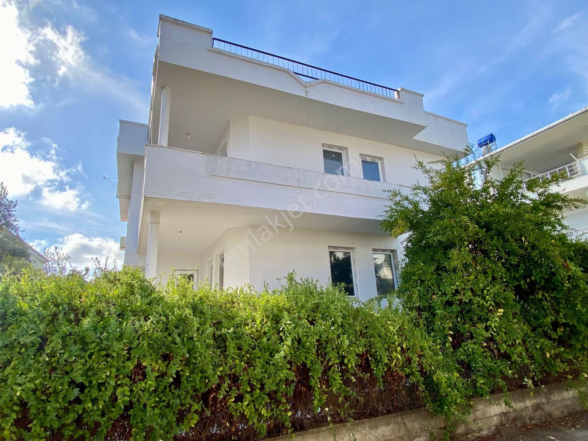 Serik Boğazkent Müstakil Tripleks Satılık 3+1 Villa - Görsel 4