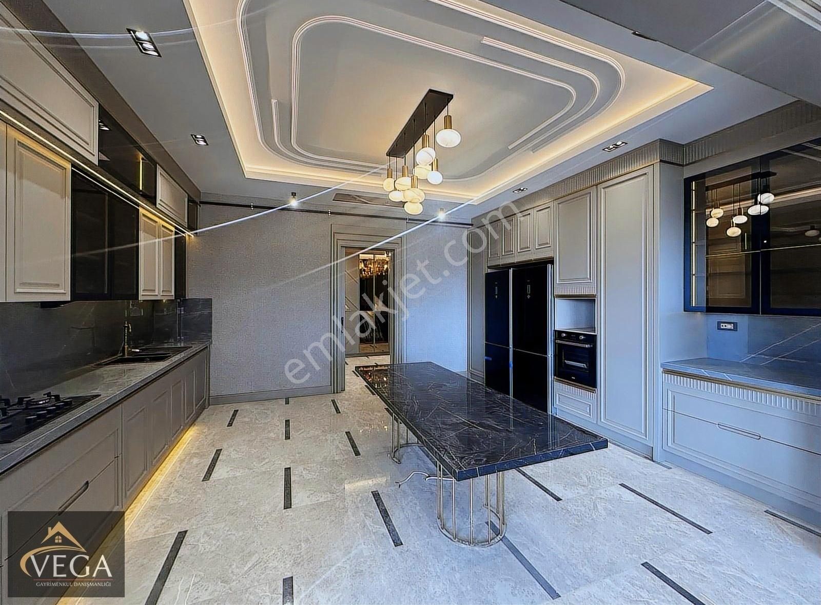 Vega Gayrimenkul'den 15 Temmuz Mevkinde 5.5+1 Satılık Daire - Görsel 2