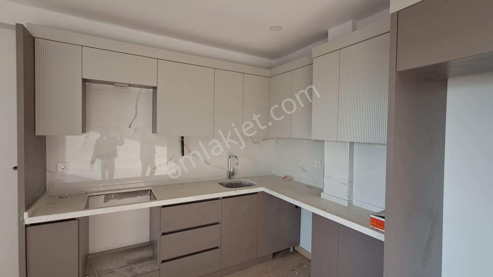 Ekşioğlu 'ndan Tekirdağ Süleymanpaşa Atatürk Mah Açık Mutfak Satılık 2+1 Daire