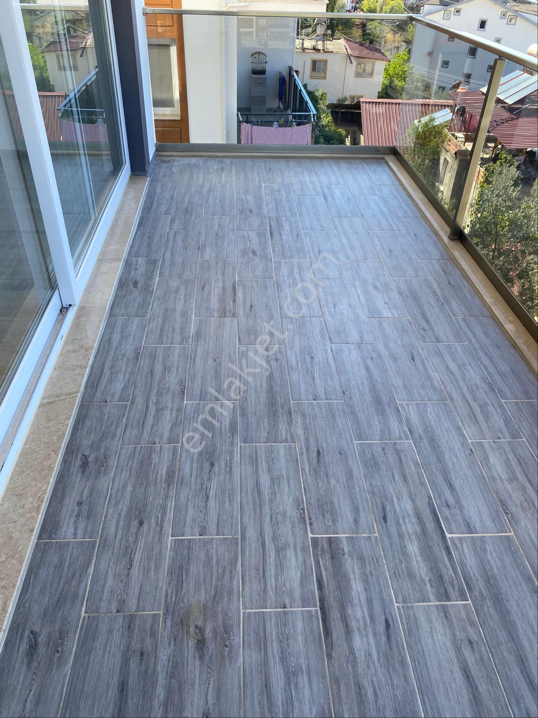 Fethiye’de Ara Kat Deniz Ve Şehir Manzaralı Geniş 2+1” - Görsel 4