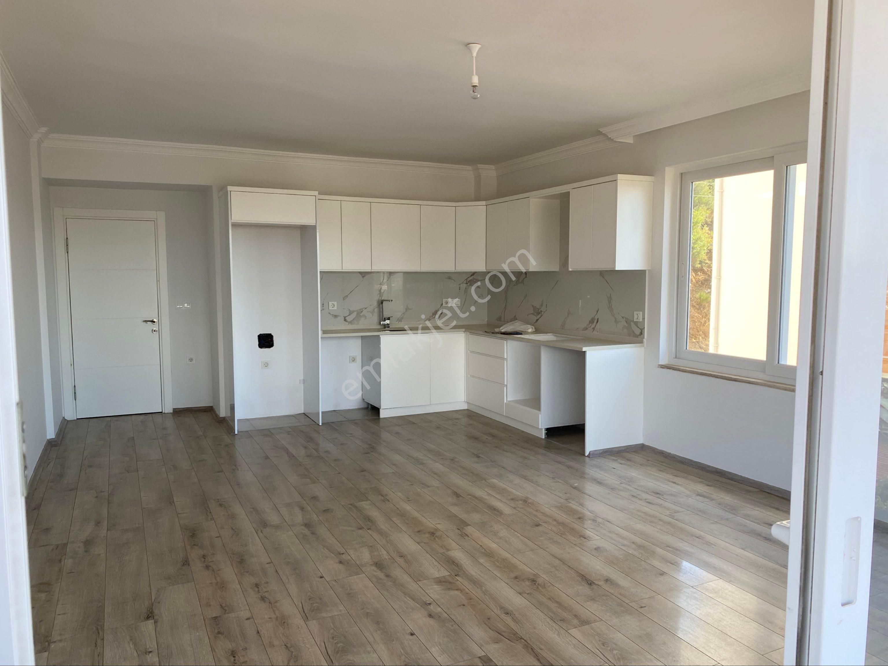 Fethiye’de Ara Kat Deniz Ve Şehir Manzaralı Geniş 2+1” - Görsel 25