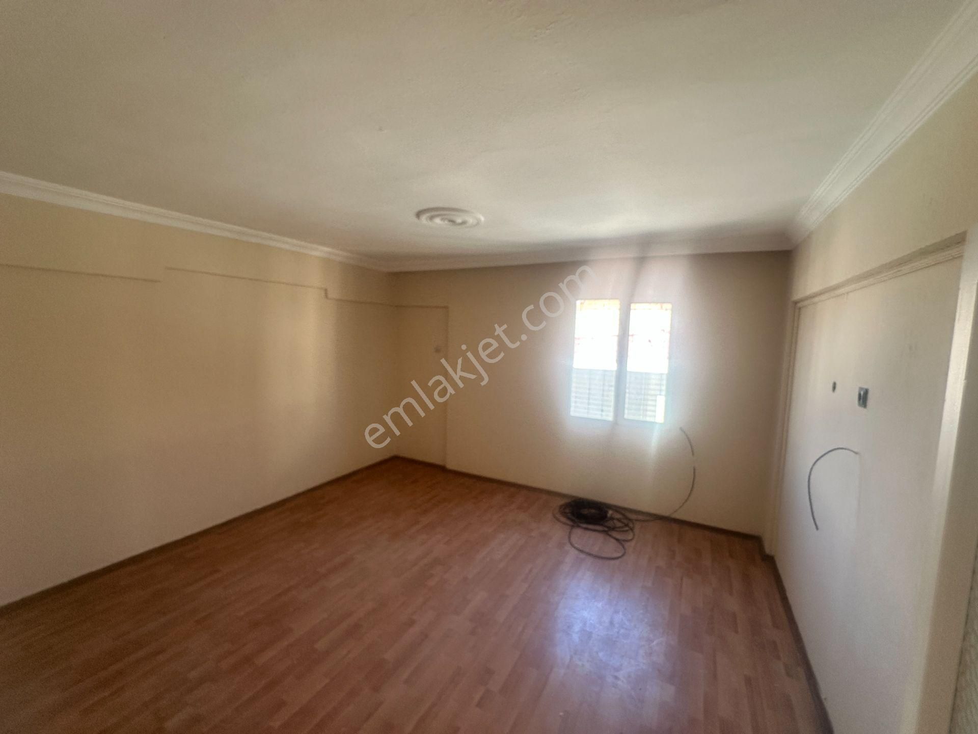 Çalışkan__dan Yunus Emre Mah. Cadde Üstü 2+1 Kiralık Daire.