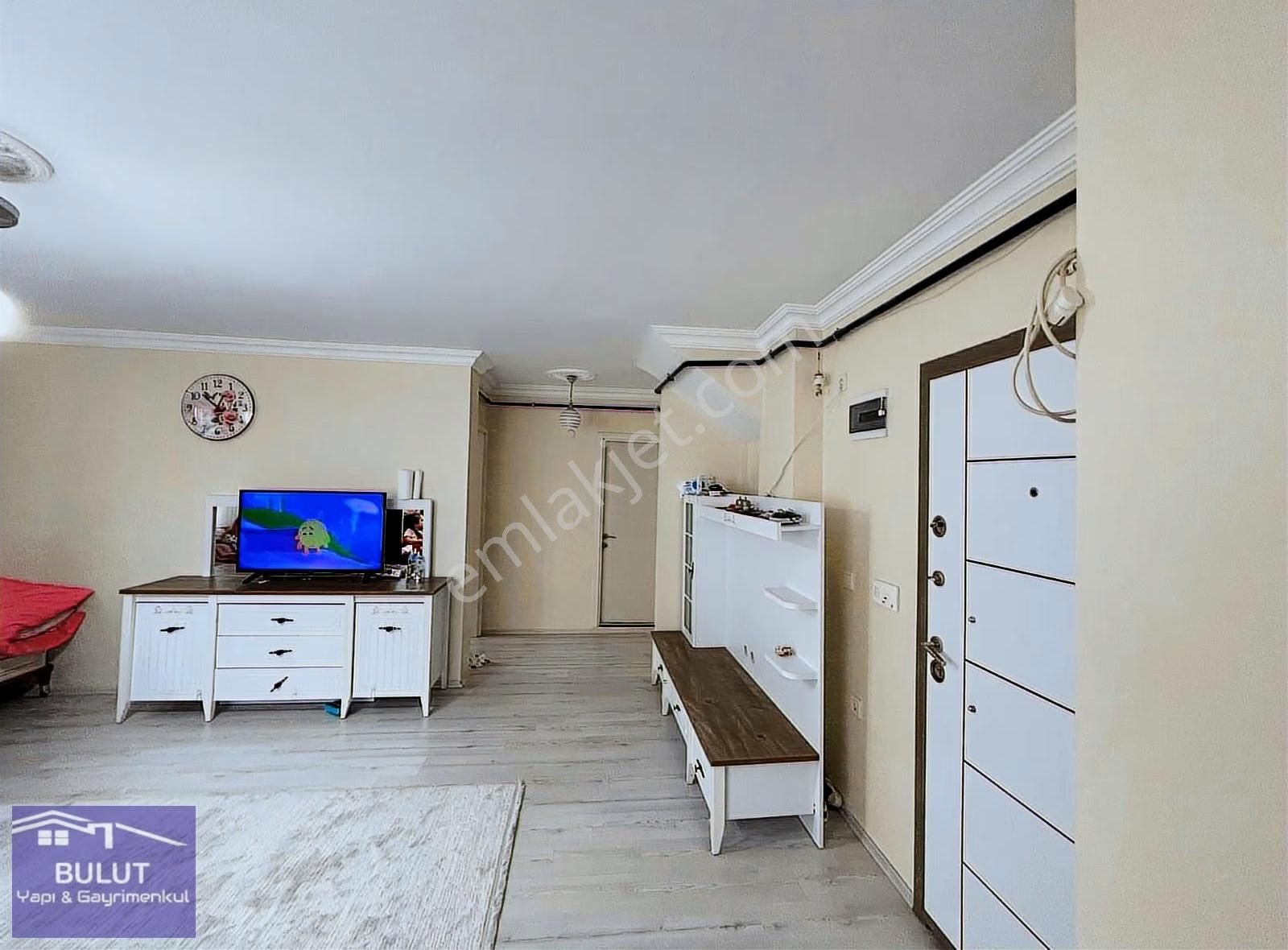 3+1 Dubleks Salı Pazarına Yakın Bölgede Yüksek Düz Ayak 3+1 Giriş İle Takas Edilir - Görsel 5