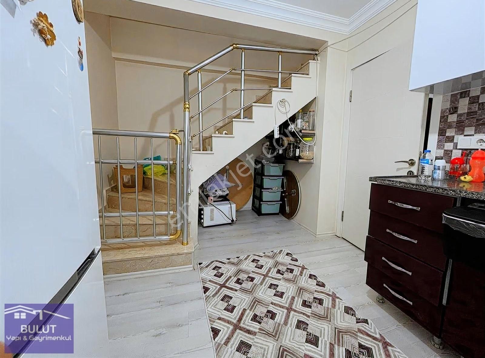 3+1 Dubleks Salı Pazarına Yakın Bölgede Yüksek Düz Ayak 3+1 Giriş İle Takas Edilir - Görsel 14