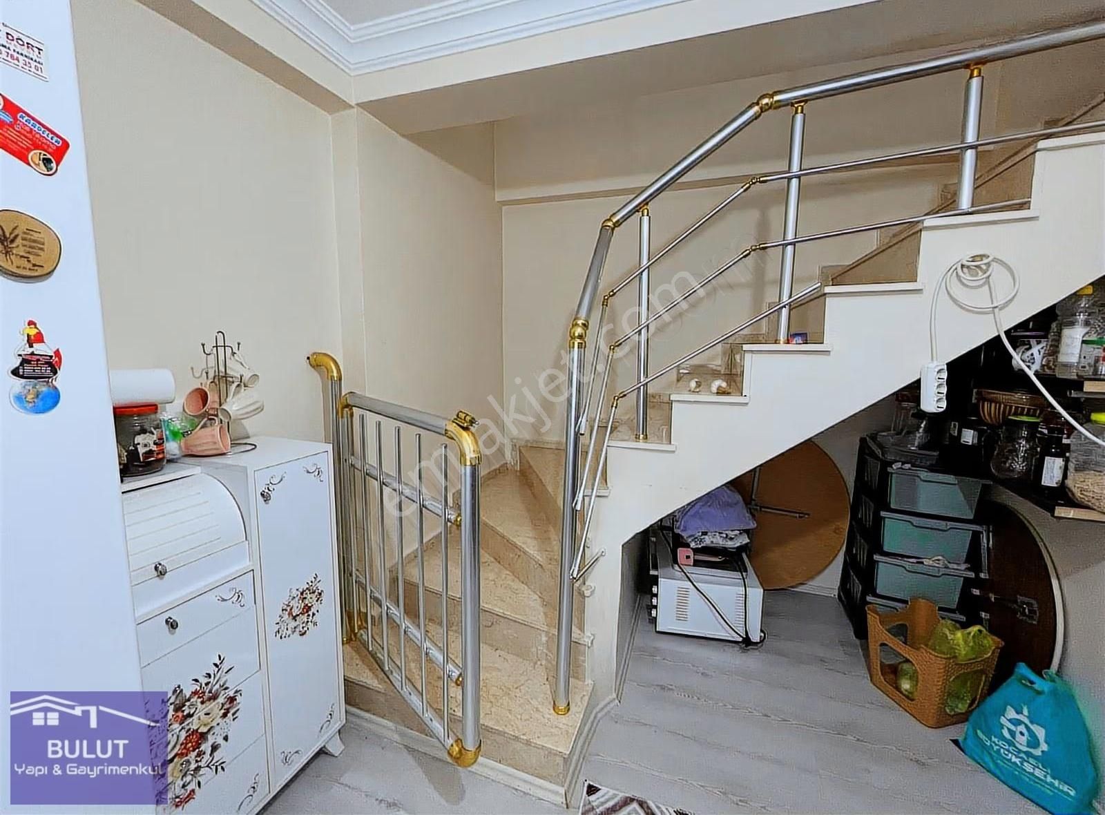 3+1 Dubleks Salı Pazarına Yakın Bölgede Yüksek Düz Ayak 3+1 Giriş İle Takas Edilir - Görsel 9