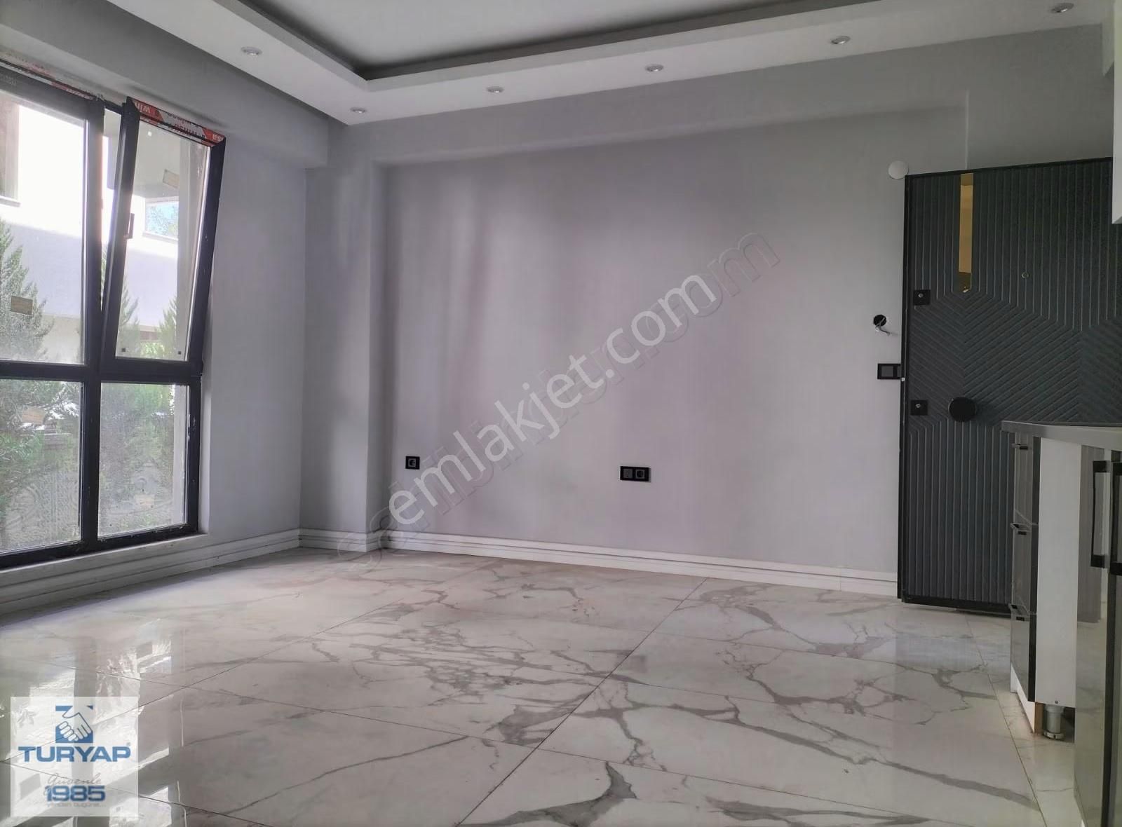 Yalova Kadıköy Tarihi Çınarlı Yola Cephe Satılık Daire - Görsel 2