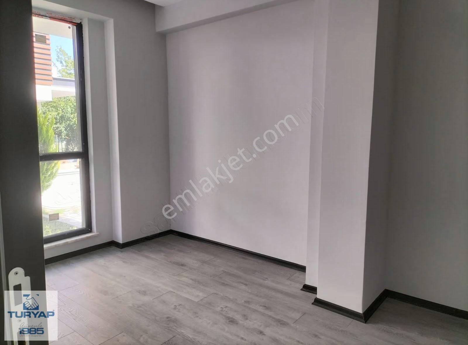 Yalova Kadıköy Tarihi Çınarlı Yola Cephe Satılık Daire - Görsel 26