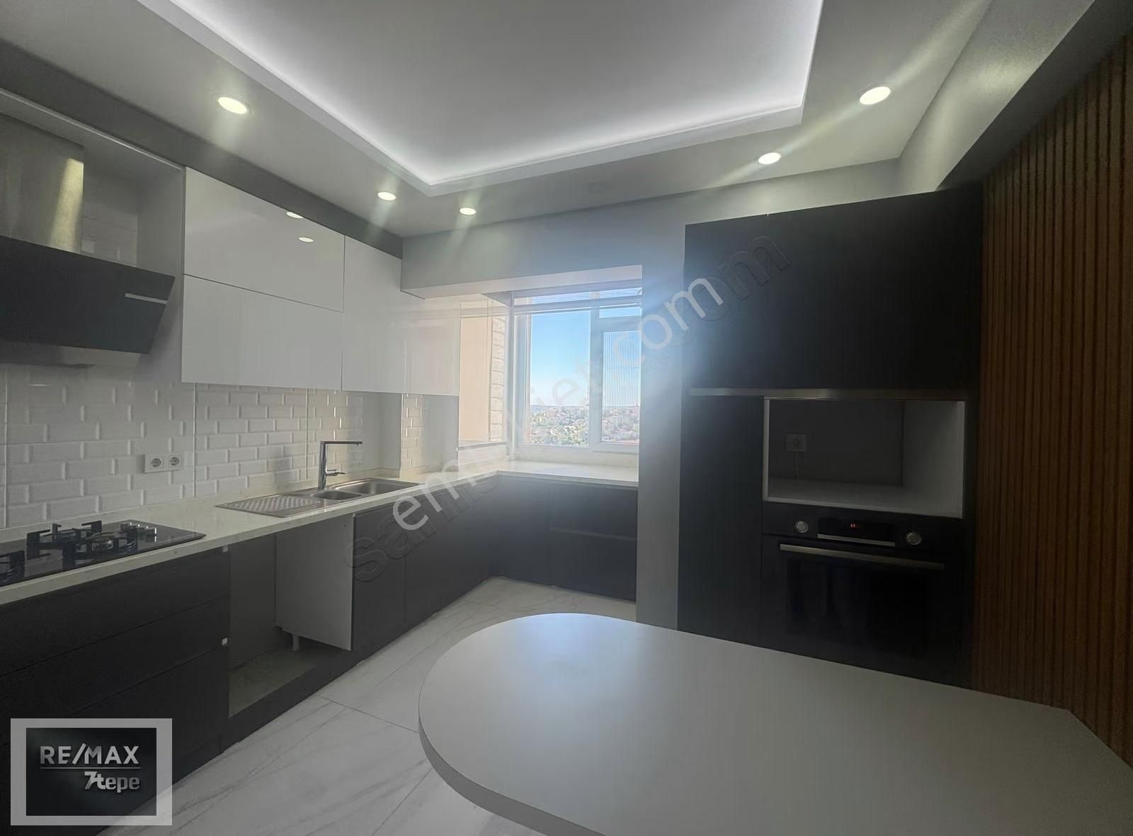 Remax 7tepe'den Çubuklu Evleri Sitesin'de Kiralık 3+1 Daire - Görsel 2