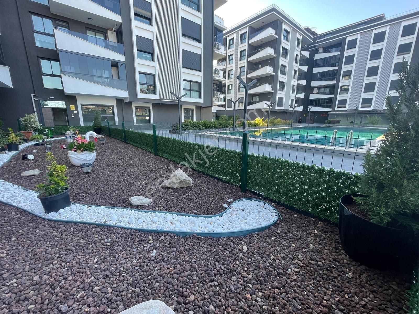 Eşiyok Gayrimenkul' Den Torbalı Da Site İçerisinde Havuzlu 2+1 Satılık Daire - Görsel 17