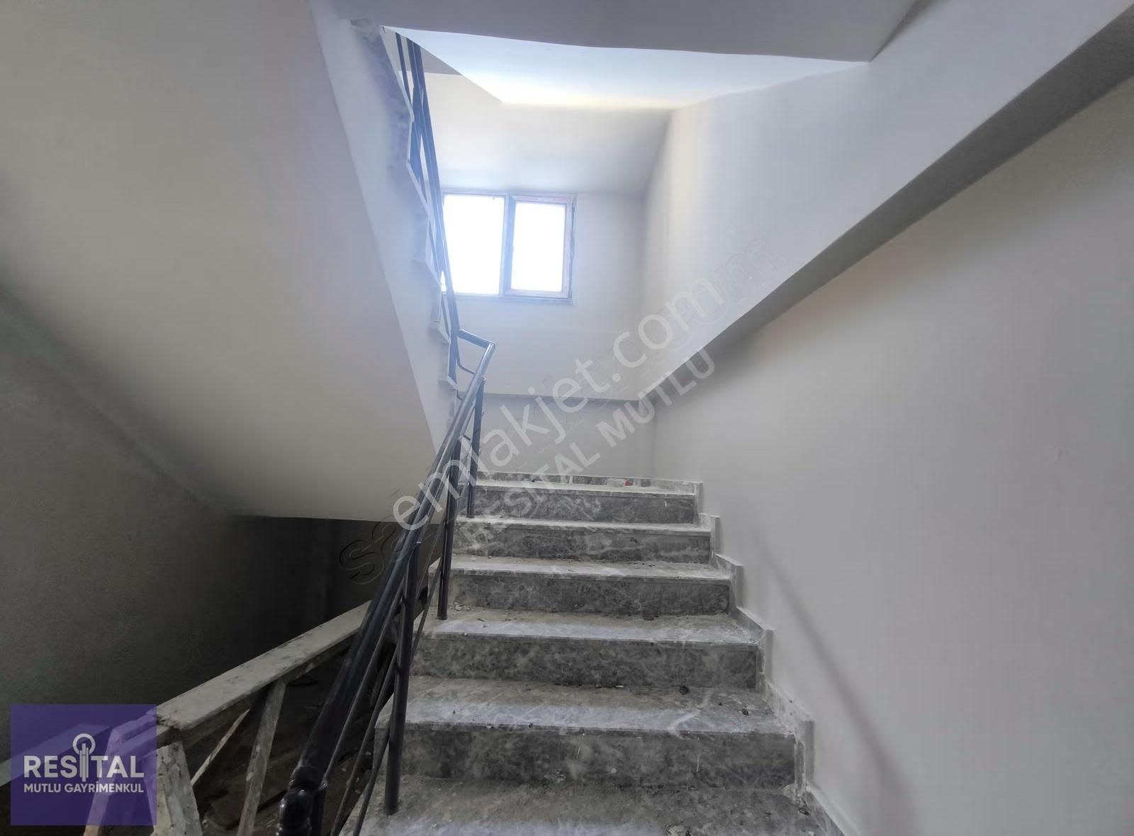 Rs Mutlu Kayapa'da Site İçi 2+1 Ara Kat Sıfır Daire - Görsel 13