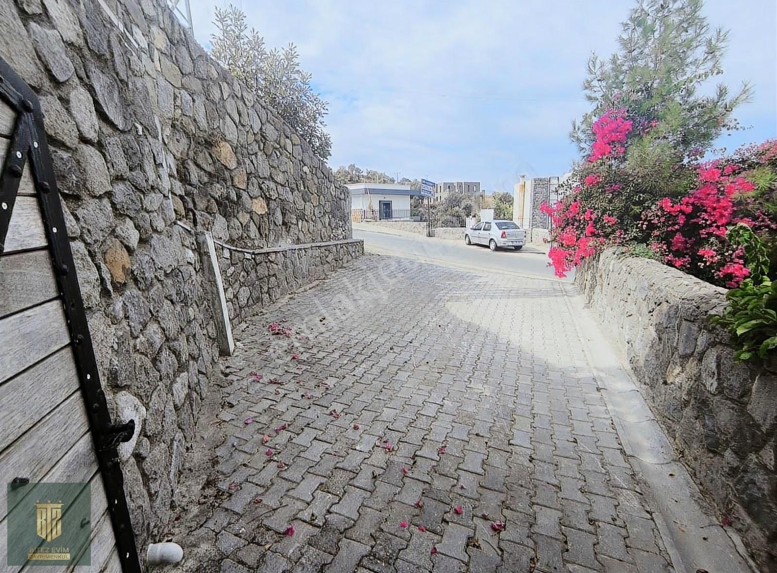 Havuzlu Site İçerisinde 2+1 Bahçeli Ve Özel Otoparklı Daire - Görsel 5