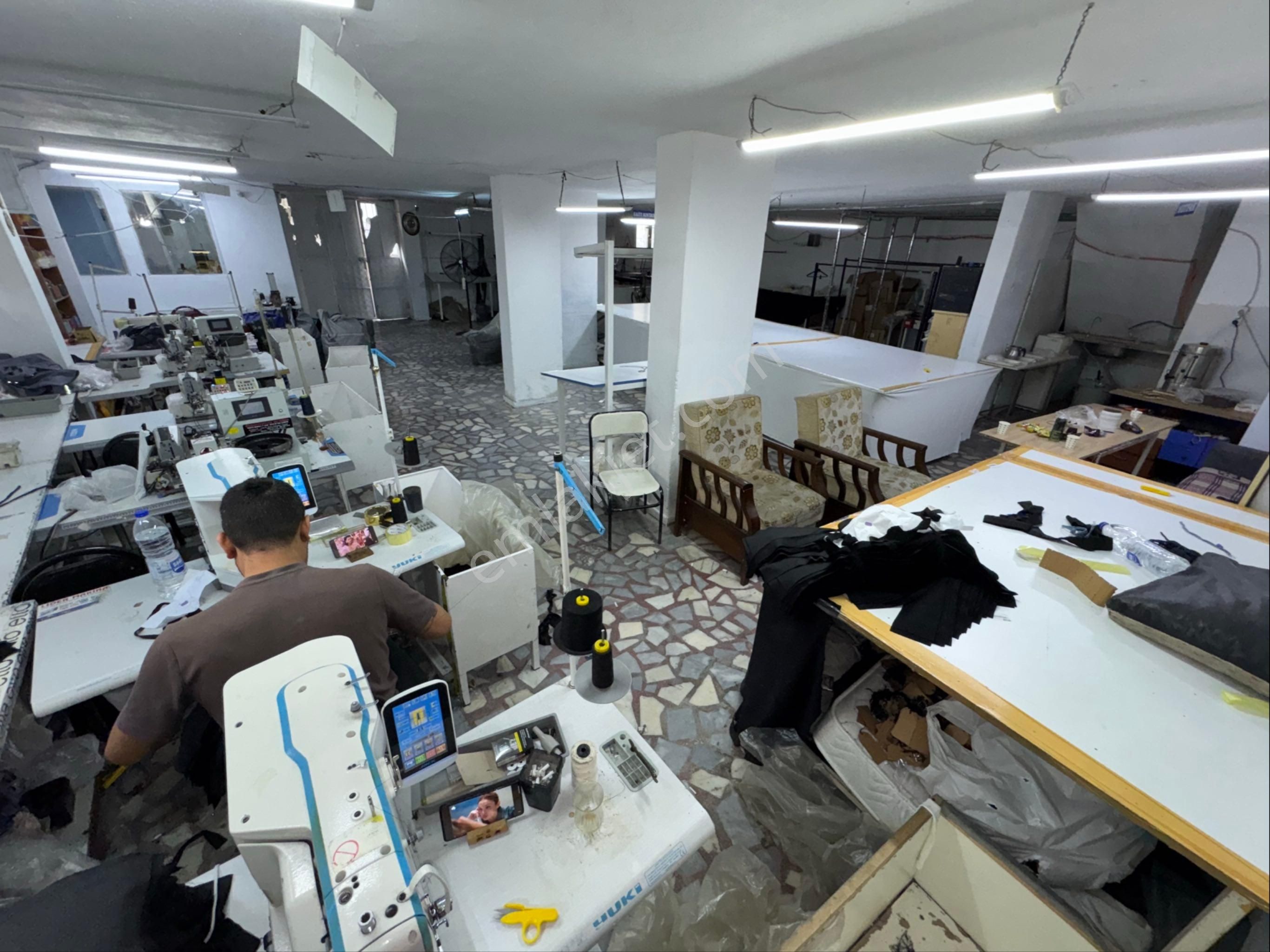 Zaferyapıdan Satılık Caddecephe Dükkan Giriş+yarıbodrum 2dükkan 370m2 İstanbul Sultangazi 50.yılmhde - Görsel 22