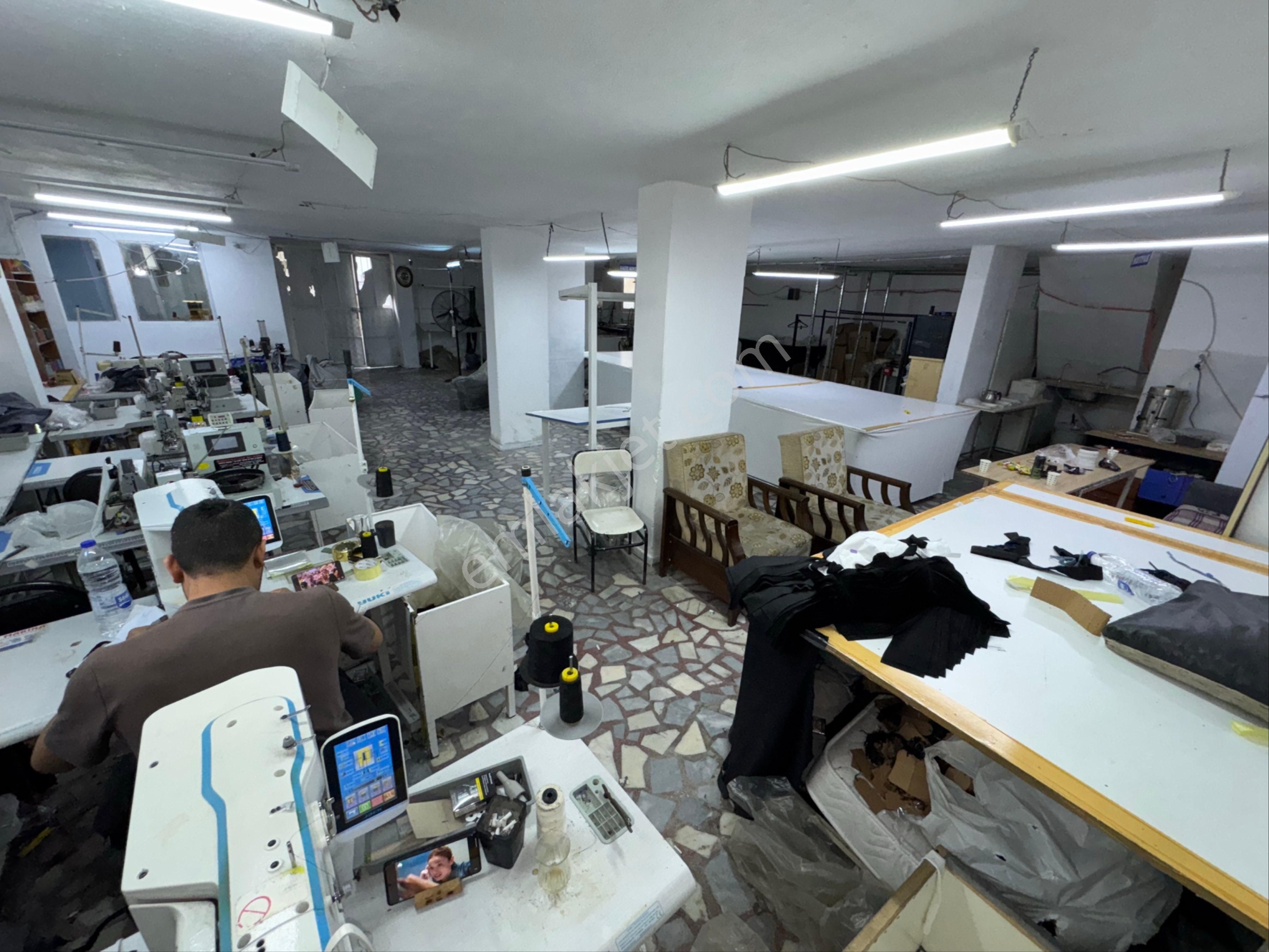 Zaferyapıdan Satılık Caddecephe Dükkan Giriş+yarıbodrum 2dükkan 370m2 İstanbul Sultangazi 50.yılmhde - Görsel 16